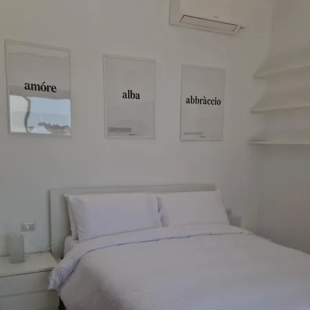Tassoni 82 - Apartment In The Center With Sea View